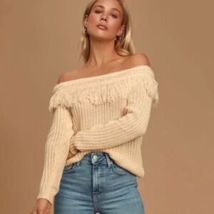 Lulus Off The Shoulder Cream Fringe Sweater Size Small NWT